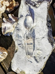 Mjuk bergkristall med Lemurien bergkristall