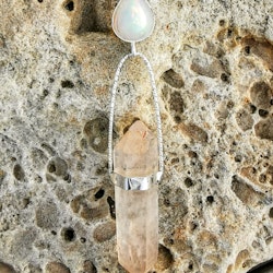 welo opal med dubbelterminerad bergkristall