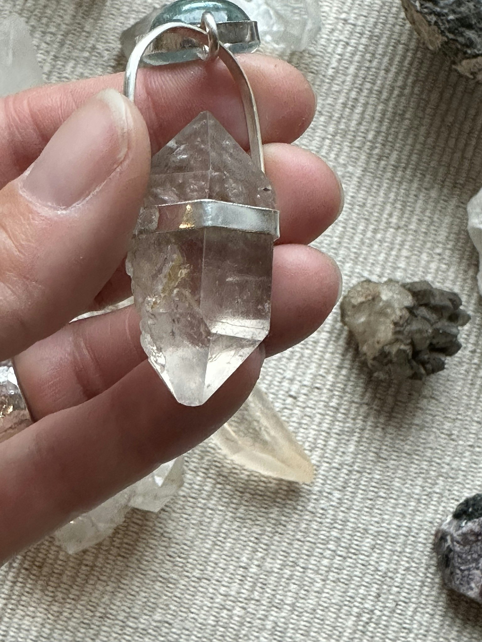 Akvamarin med svensk dubbelterminerad bergkristall
