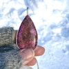 Rosa Kobolt kalcit med bergkristall från Himalaya