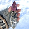 Rosa Kobolt kalcit med bergkristall från Himalaya