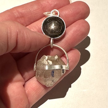 Black star Star sapphire with double terminated rock crystal with Enhydro from the Himalayas