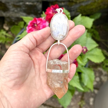 The Red Godess-Sisterhood of the Rose. Apricit rainbow moonstone with red quartz Enhydro from the Himalayas