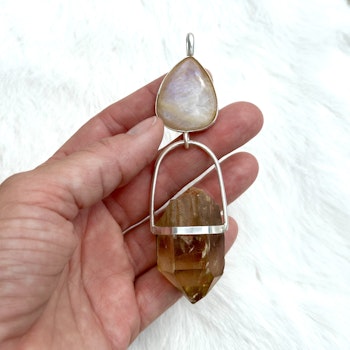Hathor/Sarasvati- Apricot Rainbow Moonstone with African Citrine