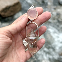 Masterpiece - Rose Quartz with Vogel Lodolite