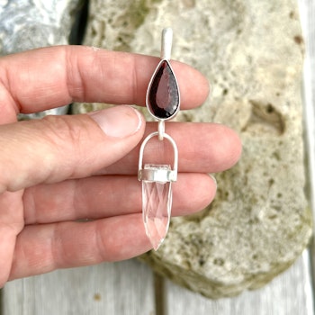 Garnet with faceted Clear quartz