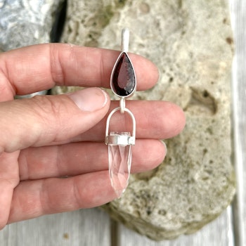 Garnet with faceted Clear quartz