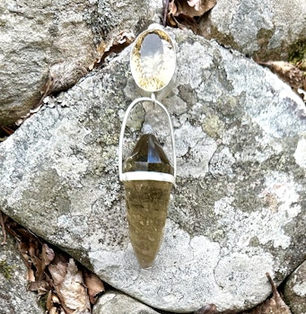 Crystalline Frequency-Masterpiece. Citrine with Citrine Vogel