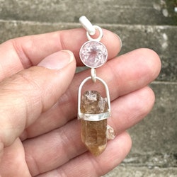 Rose quartz with Golden Healer from Sweden.