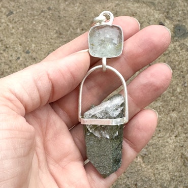 Stellar- Aquamarine with magical clear Quartz from Sweden filled with Chlorite/Lodolite