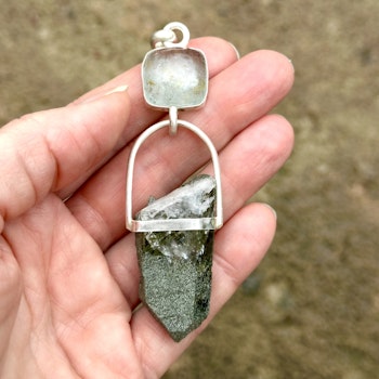 Stellar- Aquamarine with magical clear Quartz from Sweden filled with Chlorite/Lodolite