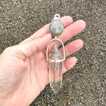 Galactic council of light- Bright Sapphire with magical Clear Quartz Vogel Crystal