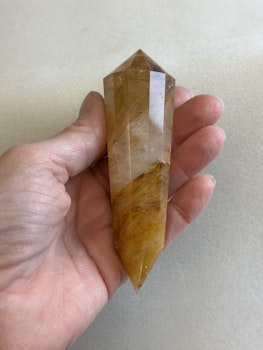 Golden healer Vogel crystal