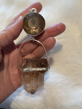 Gracefull living- Shimmering quartz full of inclusions with Lodolite with Rutilated Quartz