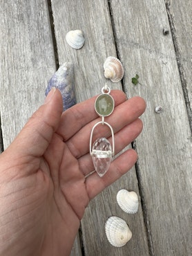 Star child light codes of New Earth- Green aquamarine with clear quartz dragon egg