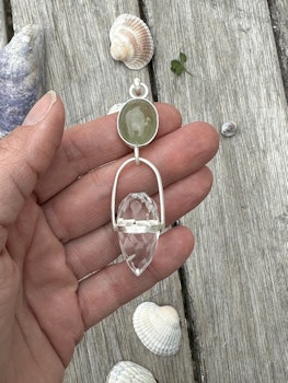 Star child light codes of New Earth- Green aquamarine with clear quartz dragon egg