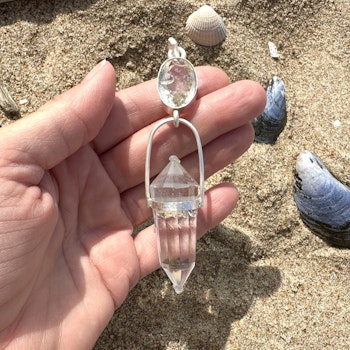 Sha’as - gates of light- Golden Beryll with inclusions with clear Quartz Vogel crystal