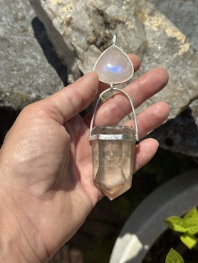 Priestess Sarah- holder of the white flame of knowledge - Apricot rainbow moonstone with white moonstone with Phantoms