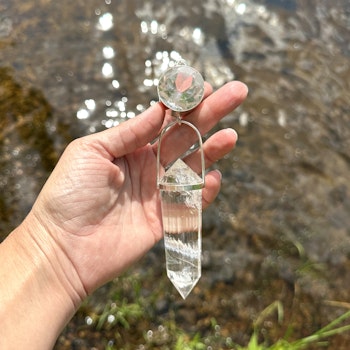Portal of divine light of the Pleiades, Masterpiece- clear Quartz with 24 sided Vogel crystal.