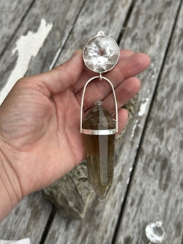 Healing staff of Light of Isis- Clear Quartz with dark Citrine Vogel.