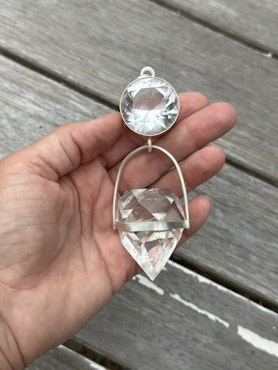 Dragon of the white flame (feminine Christ Consciousness)- clear quartz light portal with clear quartz dragon egg