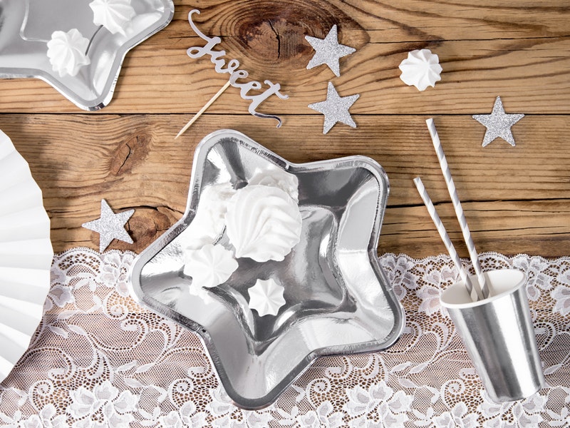 Papperstallrikar Star Silver Metallic 18cm
