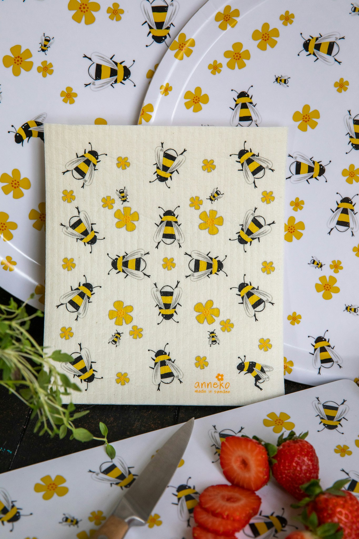 Dishcloth - Bees/bumblebees