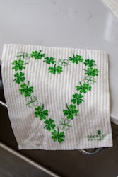 Dishcloth - Four-leaf clover heart