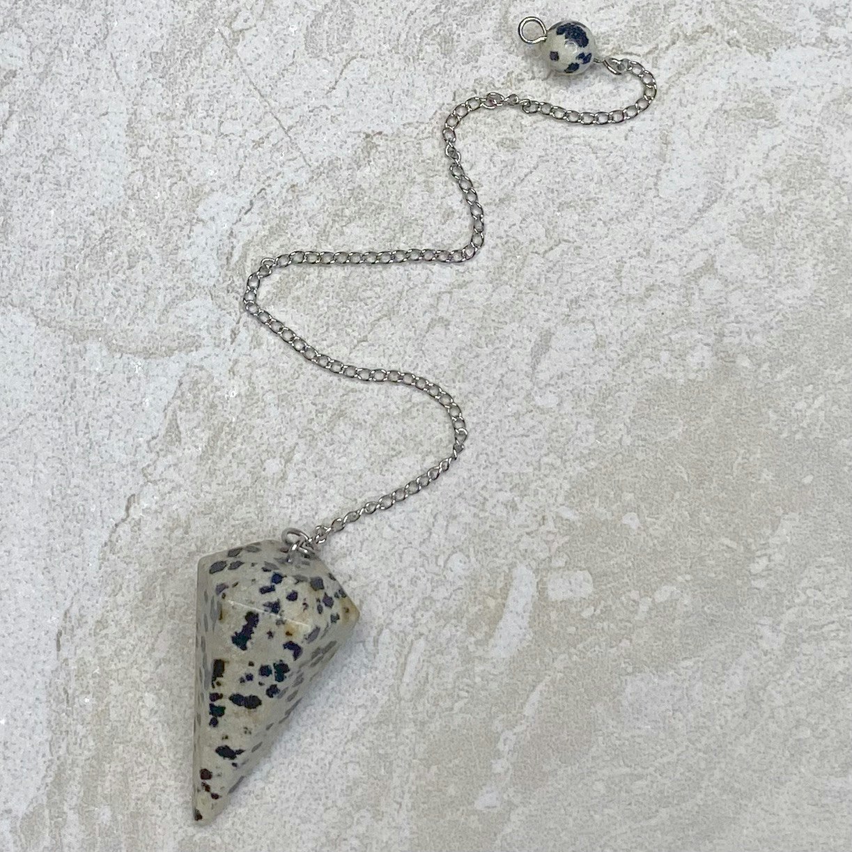 Dalmatiner Jaspis, Pendel