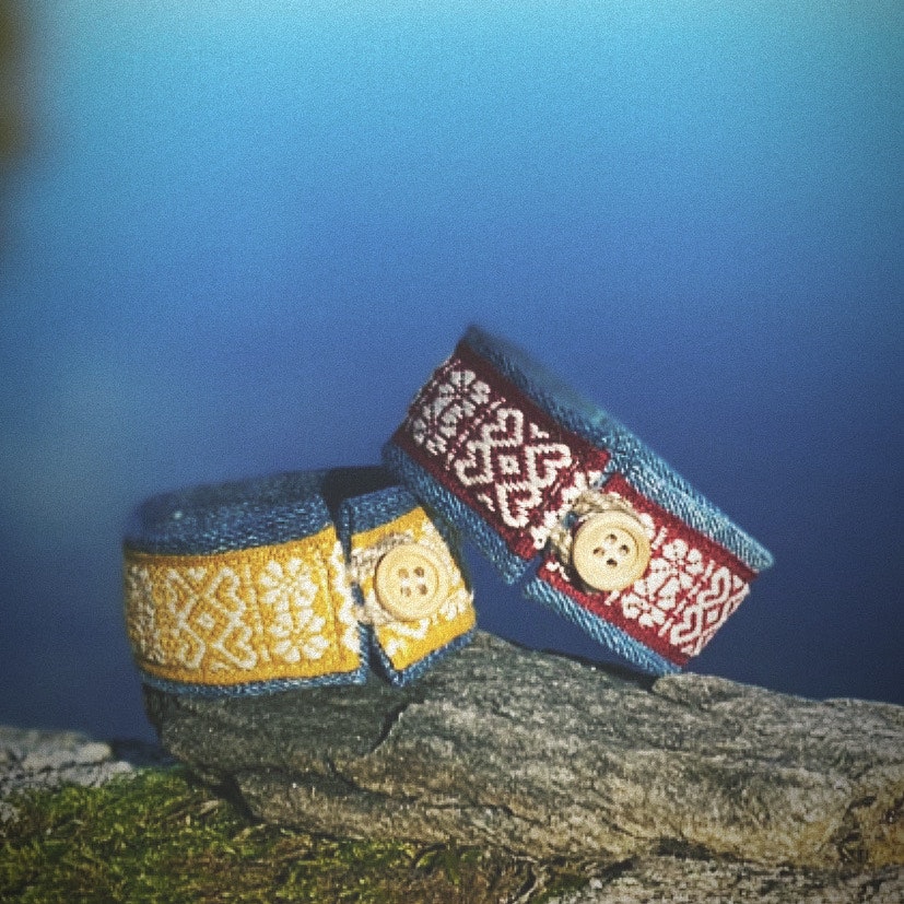 Armband HEMBYGD röd