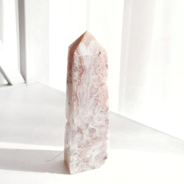 Rosa Ametist Obelisk AA
