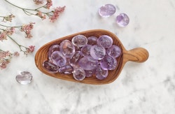 Ametist Mini Cuddle Stone liten