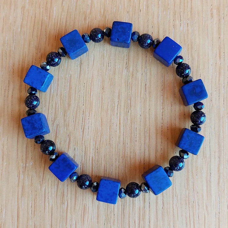 Elastiskt armband | Syntetisk turkos & blå guldsten