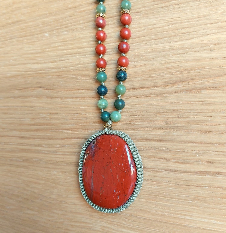 Mala | Röd jaspis & jade