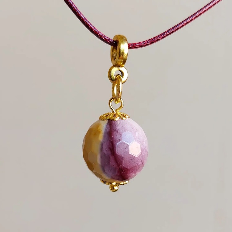 Halsband med hänge | Mokait