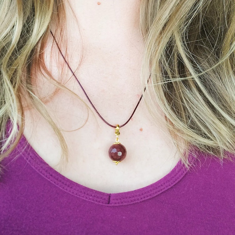 Halsband med hänge | Mokait