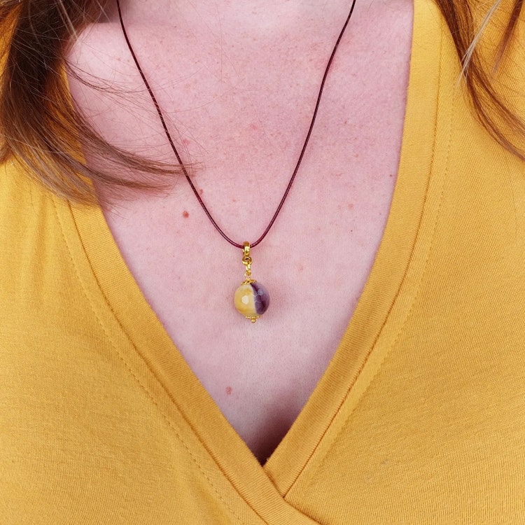 Halsband med hänge | Mokait