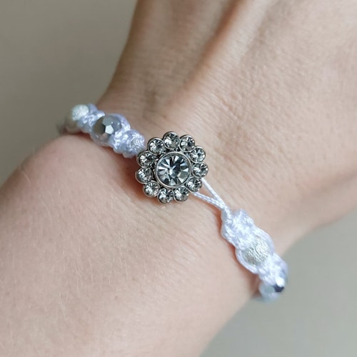 Makraméarmband med knapp | Glas
