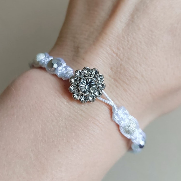 Makraméarmband med knapp | Glas