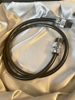 DH-Labs Silver Sonic Power Cable - begagnad