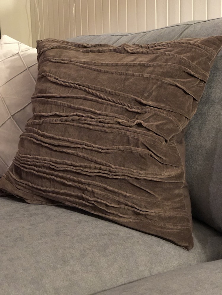 Kuddfodral Traces, grå, Jakobsdals textil, 50x50 cm, kuddfodral Jonna ljusgrå