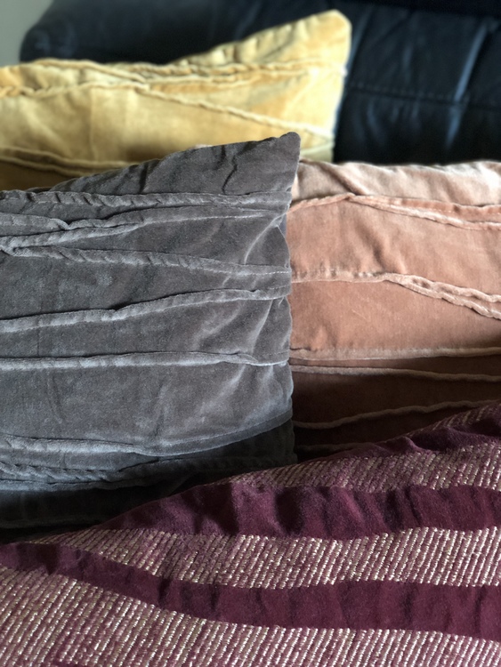 Kuddfodral Traces, grå, rosa, gul, Jakobsdals textil, 50x50 cm, kuddfodral Treasures 40x60 cm