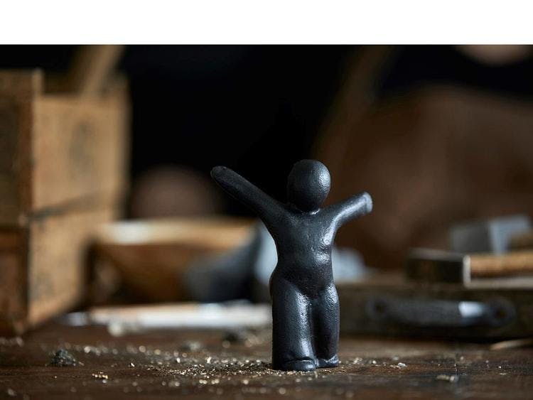 Skulptur, gjutjärn, Morsø, "Jag är redo att ta språnget i mitt livs äventyr"