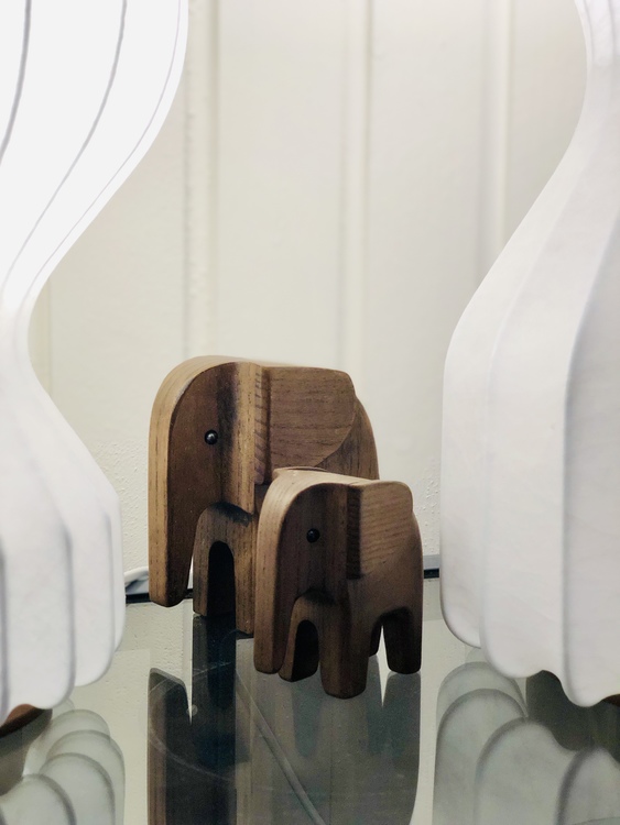 Elefant, liten och stor, Novoform, träfigur, rökfärgad ask