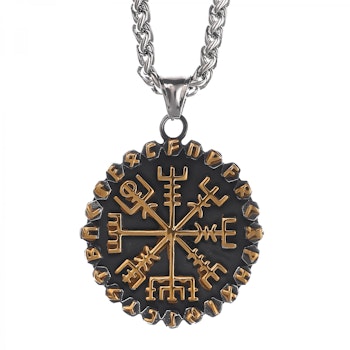 Smykke med vegvisir symbol