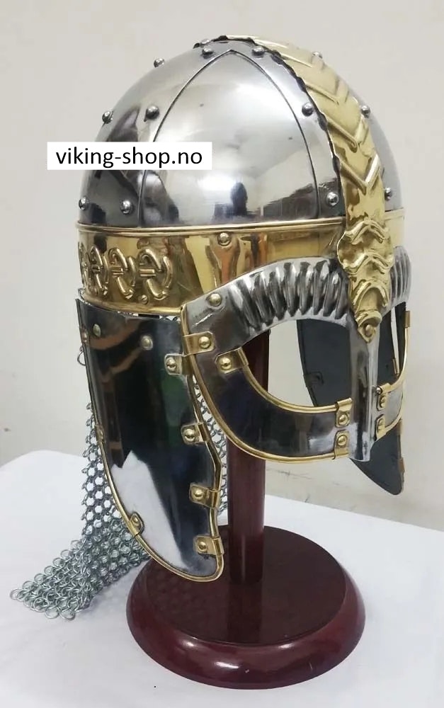 Håndlaget “Gjermundbu inspirert” viking hjelm.