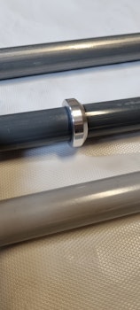 Låsring/Rörbeslag 28mm Rörräcke