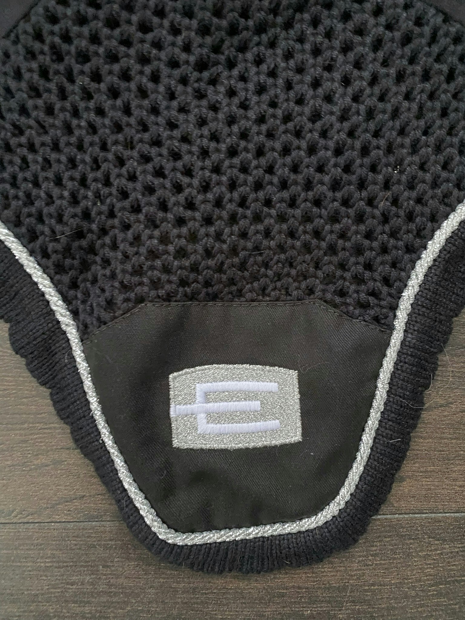 Luva Equiline ”E-logga”svart, storlek full