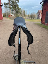 Dressyrsadel Frank Baines 16,5