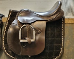 Hoppsadel Ideal Arwen, 17”